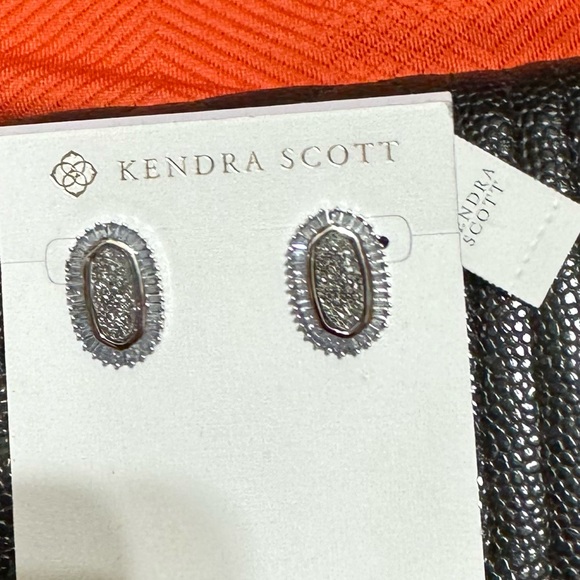 NEW KENDRA SCOTT Baguette Ellie Stud Earrings SILVER DIAMOND ROCK STONE GEMSTONE - Picture 8 of 13